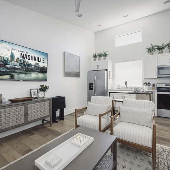 Urban-chic Nashville Retreat- Minutes to Broadway! - Image 1